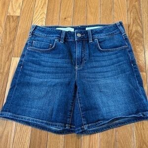 Pilcro and the Letterpress Script Blue Denim Sz 27 Jean Mom Shorts 6” Inseam